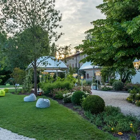 La Personala 4* San Giacomo Roncole