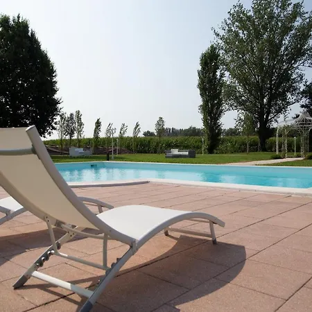 La Personala Bed & Breakfast 4*