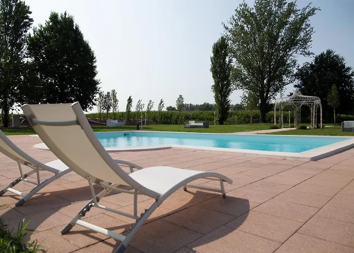 La Personala Bed & Breakfast 4*