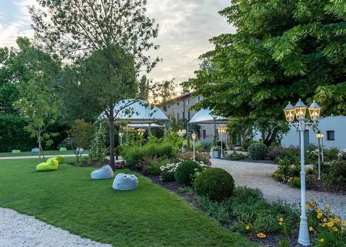 La Personala 4* San Giacomo Roncole